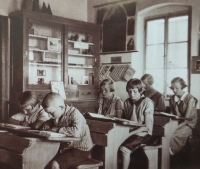 Czech school in Kunštát for children of financial officers (M. Štastná in the middle)