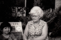 Miroslava Šmuková's aunt named Jiřina Jelínková, convicted in the 1950s for helping political prisoners in the prison in Ostrava-Heřmanice. The girl in the photo from circa 1981 is Jana the daughter of Miroslava Šmuková 