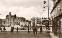 Cologne 1955, on the left next to the town hall a building supported by columns functioned as a dormitory (Technical auxiliary battalions base)