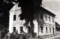 The pub At the Golden Cross of Mother Blažena Stuchlá in Stará Ves nad Ondřejnicí / 1945