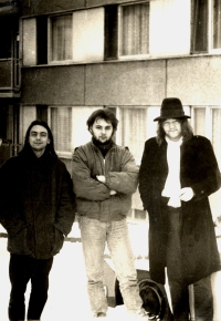 Našrot - "promo" photo, HB, December 1990, from left Jouza, Martha, Hraboš, photo Petr "Zé" Táborský