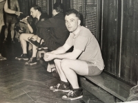 Na basketbalu, 1957