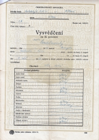 K Pandularis's report card from Vitkov / 1951