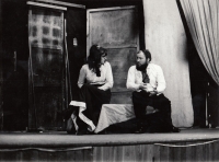 Zdena Zdarska and Viktor Spousta, Beggar's Opera, 1975