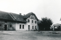 The Tichý family estate