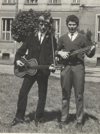 Jaroslav Adámek (right) with his classmate Josef Dítě in the ninth grade, they played in a band