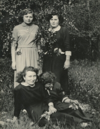 Schejbalová, Zábranská, Petrusivá, Švihnosová, 1952