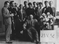 Studio V. From the left: 1. assistant Ladislav Čepelák, 2. Vladimír Suchánek, 4. Naděžda Plíšková, 6. Zdena Táborská, seated prof. Vladimír Silovský.