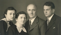 Marie Valešová (Hladíková) and her brother Josef with their parents Marie and Václav Valeš on the occasion of their silver wedding in the second half of the 1930s