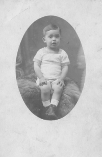 Petr Feldstein in his childhood, 1940s