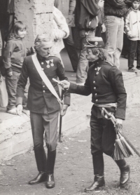 Karel Kulhavý (right) with Jiří Schwab during shooting in Josefov, 1980s