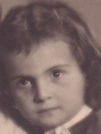 Eva Heliová in 1943