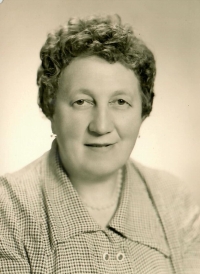 Witness´s aunt Elsa, photo dedicated to her father Pavel in 1962 in Kolín