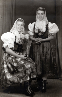 Jindřiška Koryčanská (left) with a friend, pilgrimage in Hážovice, 1950s