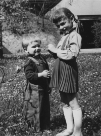 With her sister, the witness on the left, 1959