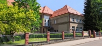 The former building of the Czech school on Bělíkova street in Frýdlant, which was opened in September 1925. The street is called after Václav Bělík from Větrov, who in 1919 managed to push through the establishment of the first two Czech classes in the otherwise German comprehensive school in Frýdlant (nowadays Husova street primary school).