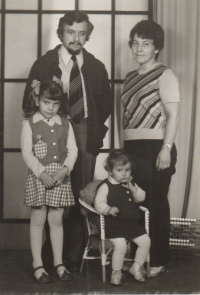 Jaroslava Svobodová with family, 1977