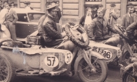 Father Miloš Schütz Sr. at races (1937)