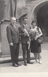 With his parents at Karolinum in Prague, 1968