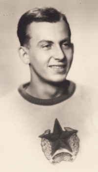 Vladimír Nadrchal in the second half of the 1950s in the jersey of Red Star Brno