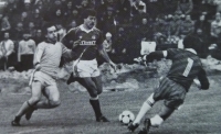 In a duel with goalkeeper Bent and defender Veloso of Lisbon Benfica, quarter-final of the Cup Winners' Cup at Prague's Juliska, won 1-0, 1986