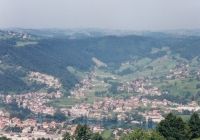 Vesnice Bosanska Otoka, most přes řeku Una, Bosna a Hercegovina, 1999