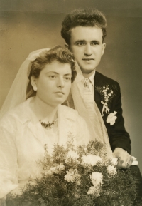 Wedding photographs of Jaroslav and Gertruda Losert, 1960