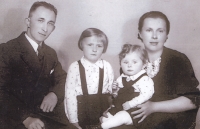 František Brouk with his older sister Jiřina and his parents Anna and František Brouk in 1939