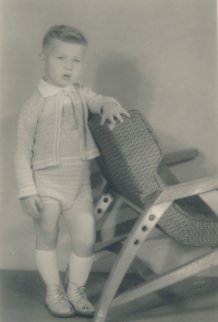 Zdeněk Bašný roku 1958