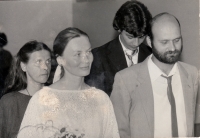 Svatba Emila Dvořáka a Marie Juřenové, svědci Dušan Juřena a Anička Kabzanová, Prostějov, 1987