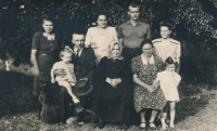 Marie with her parents, grandparents and her German-born ward Květa, Mezilesí u Trhových Sviny, 1951