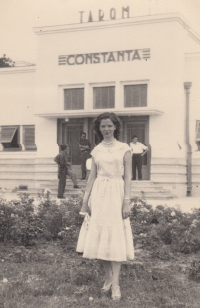 Zdeňka Dvořáčková na dovolené v Rumunsku; 1956