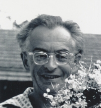 Václav Renč after his release from prison, 1963