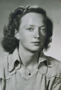 Milena Ledvinková in 1948