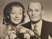 Wedding day of Milena and Vaclav Ledvinka, 1953