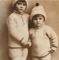 František Příhoda (right) with his sister Alexandra in the second half of the 1920s