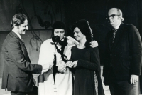 From the rehearsals of the production The Rose and the Cross, 1975, from left Oto Ševčík, Jaroslav Konečný, Svatava Šanovcová, Artuš Rektorys