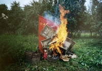 Pálení odpadků na statku v Budíškovicích, 1992