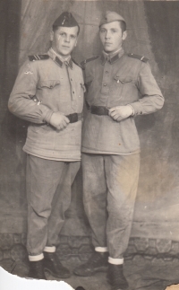 Brothers Karel and Václav spent part of their deportation in the Romanian army (1950s)