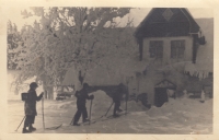 The way to school, 1930s