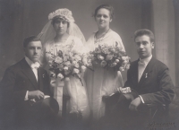 Wedding photo of the Skočdopole grandparents from 1920