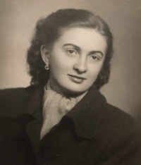 Younger sister of the witness, undated