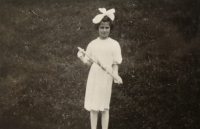 Holy Communion of Olga Andrýsová, 40s