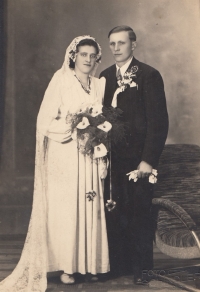 Married couple Martínkovi, 40s