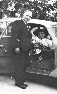 Lydia Mamulová's parents Vlastimila and Rudolf Prudil, 1950