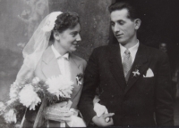 Newlyweds Bednar, 1956