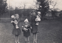 Rosemarie Bensch's third birthday with her cousins, April 1937