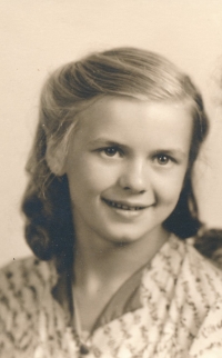 Jarmila Šrámková, 1941