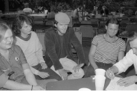 Meeting of Charter 77 signatories and SPUSA, Zlín 1987, Leoš Duda is centre