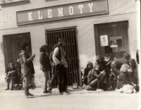 "Máničky" [hairies´] event at Petr Oravec's in Travná, 1980s, photo taken at the railway station in Javorník, 1980s